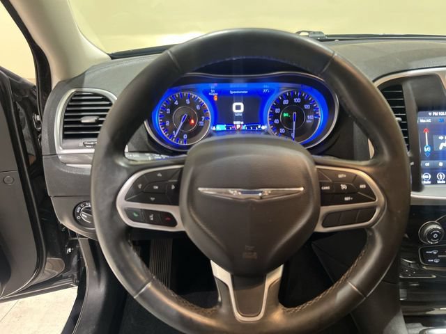 Used 2019 Chrysler 300 Touring L w/ Quick Order Package 22F RWD image 10