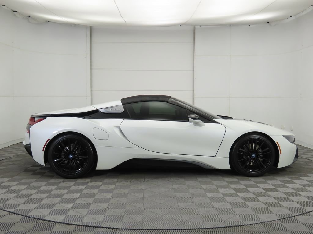 Used 2019 BMW i8 Roadster image 12