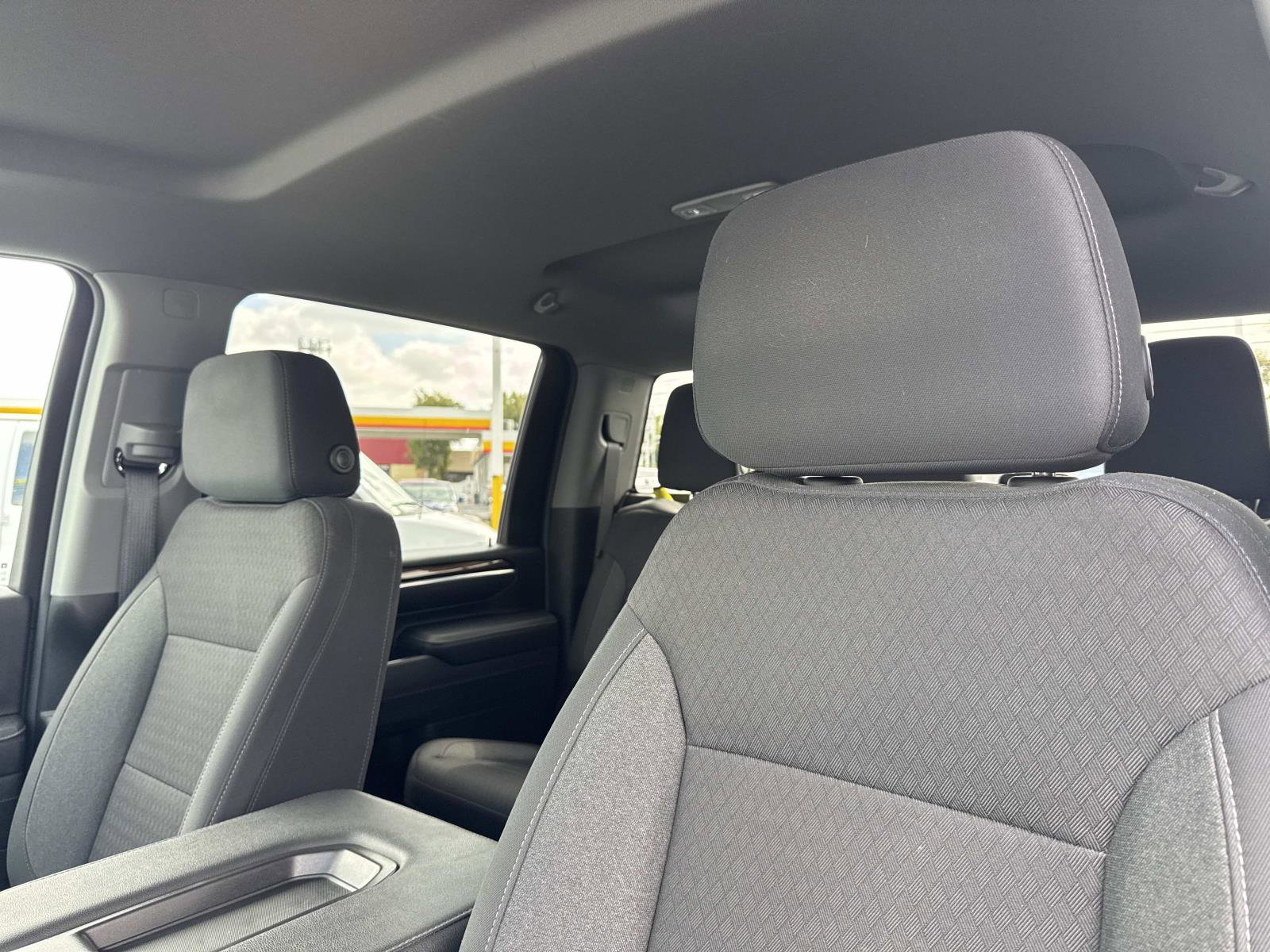 Used 2025 Chevrolet Silverado 2500 LT w/ Convenience Package image 22