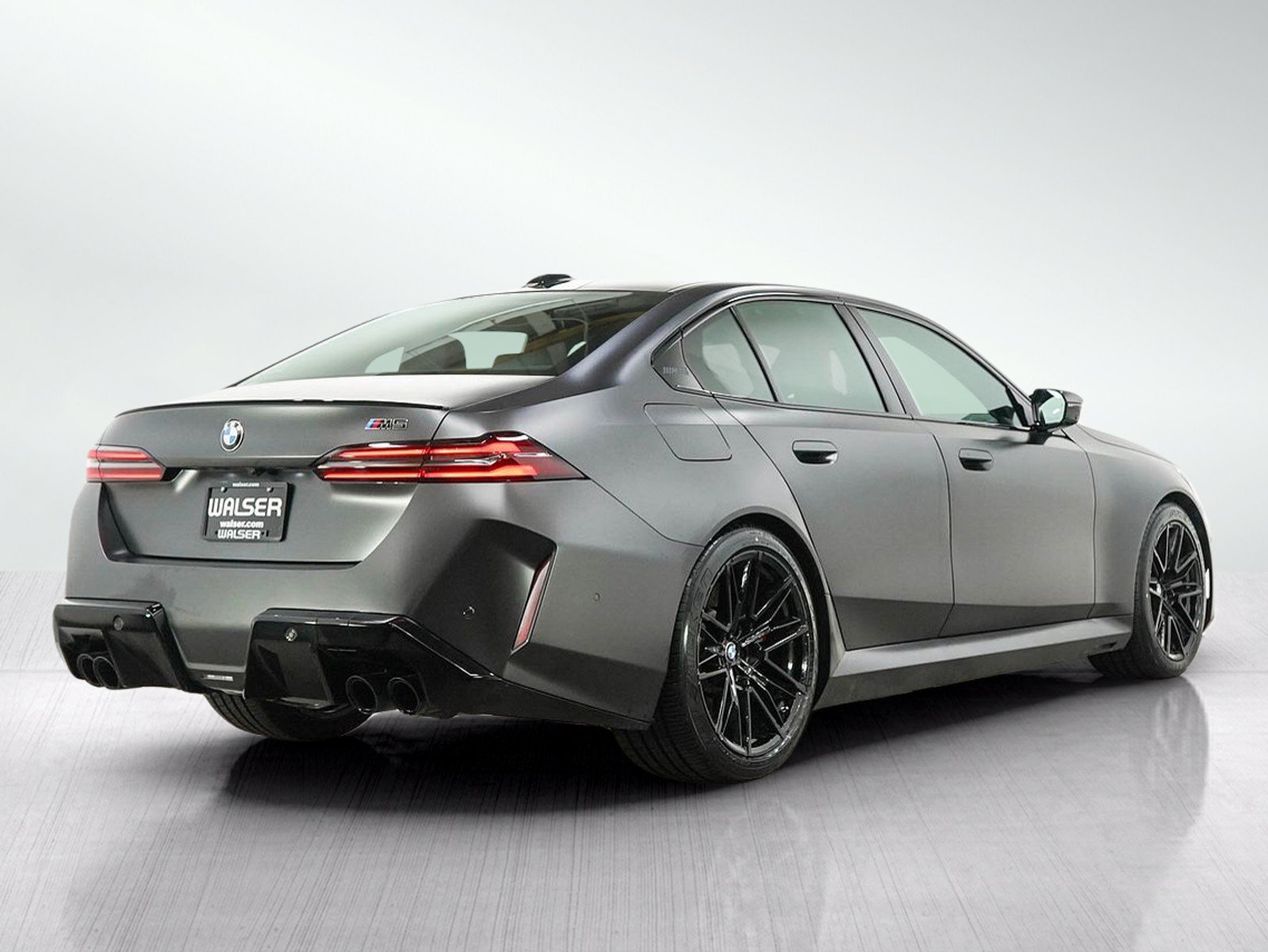 Used 2026 BMW M5 AWD/4WD image 5