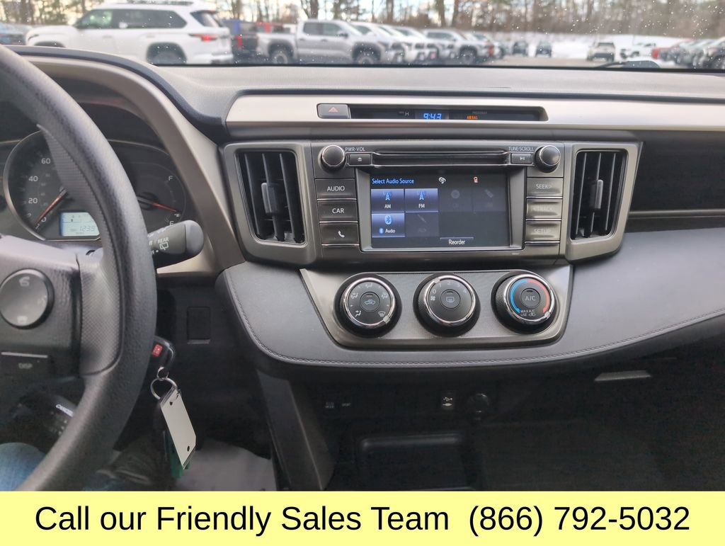 Used 2015 Toyota RAV4 LE image 20