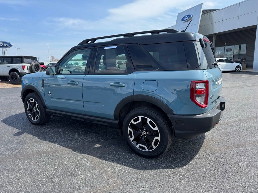 Used 2022 Ford Bronco Sport Outer Banks image 3