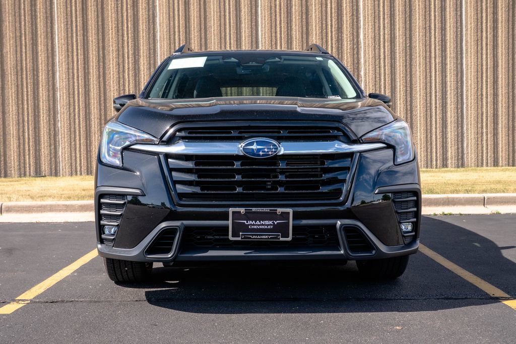 Used 2023 Subaru Ascent Limited AWD/4WD image 3
