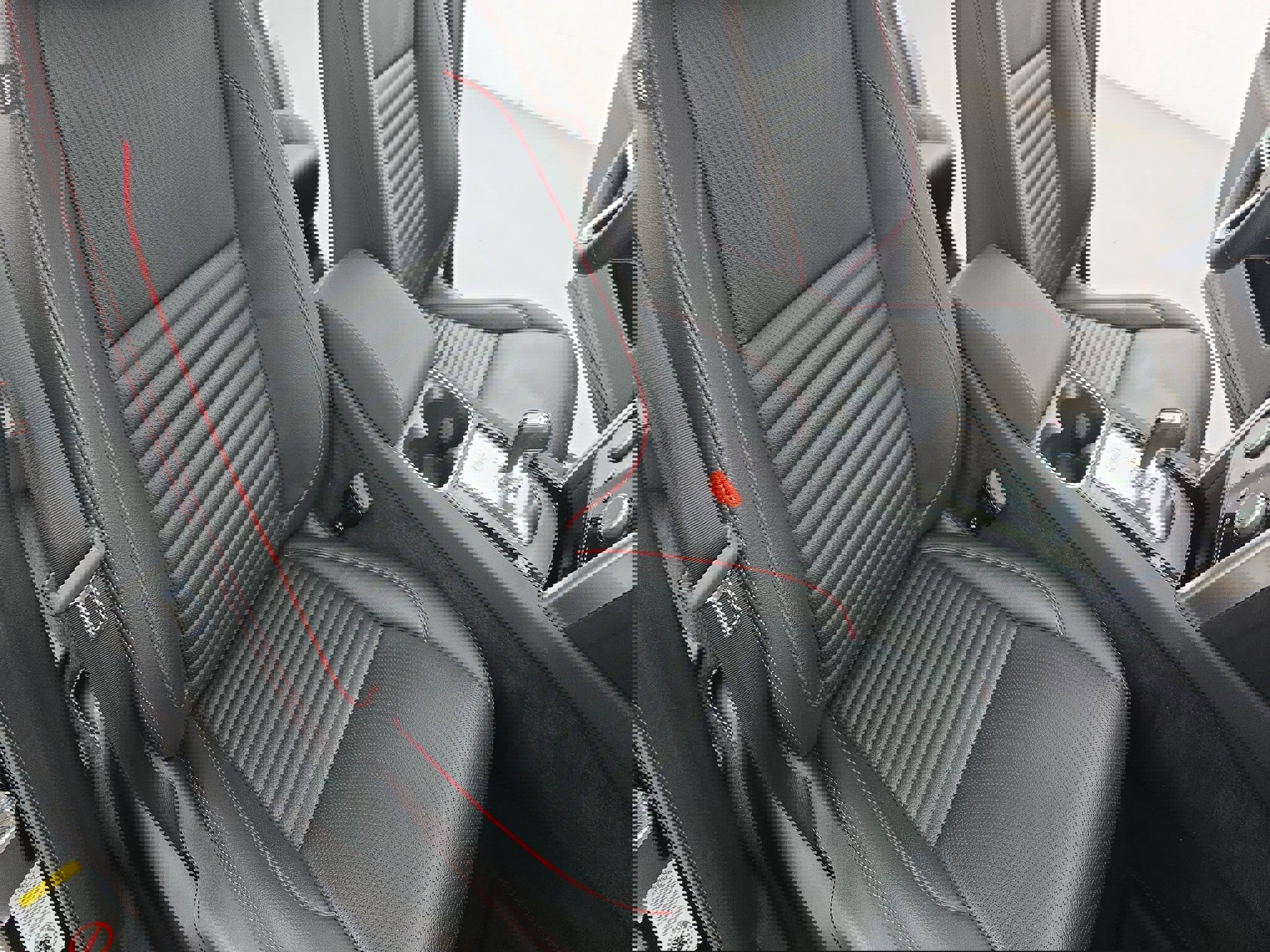 Certified 2023 Land Rover Discovery Sport S R-Dynamic image 10