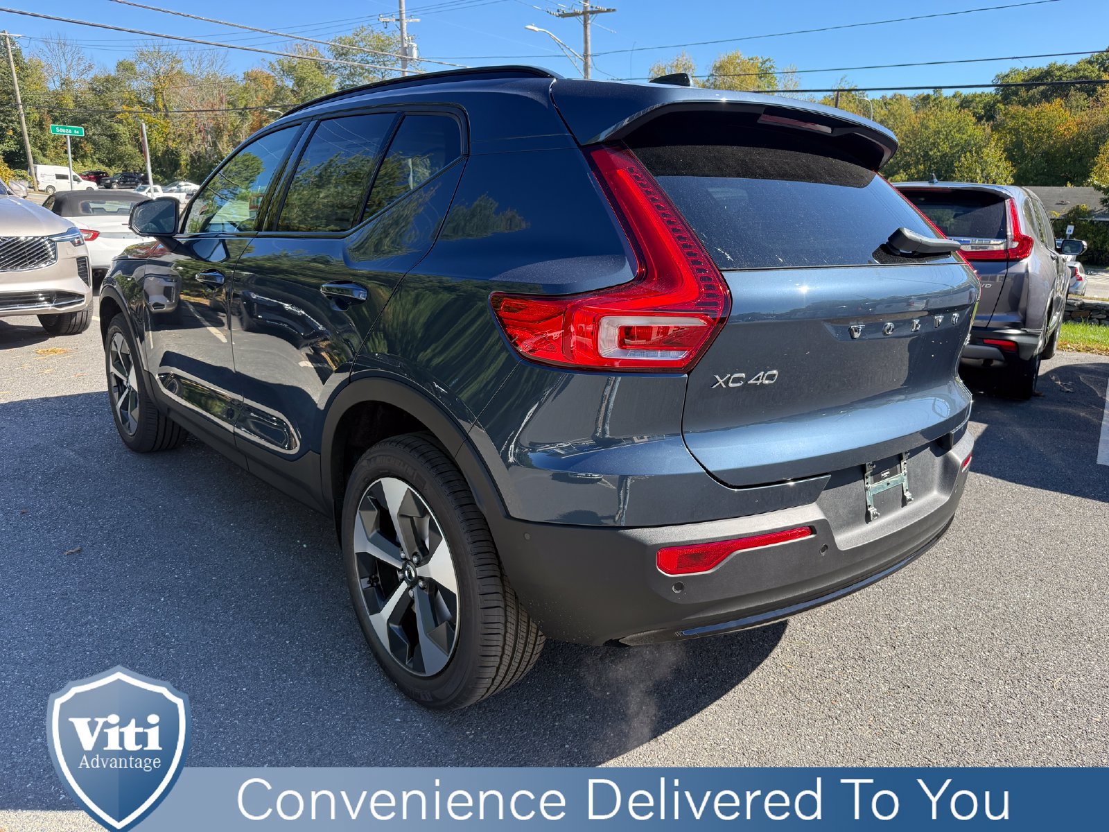 New 2026 Volvo XC40 B5 Plus w/ Protection Package Premier AWD/4WD image 6