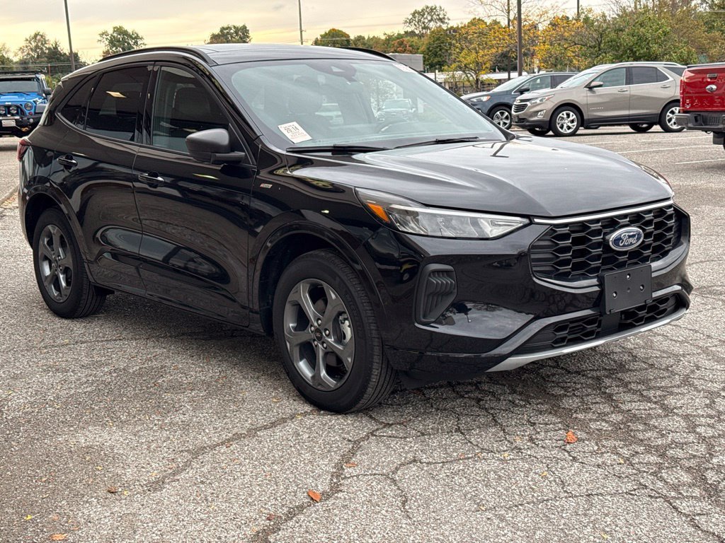 Used 2024 Ford Escape ST-Line w/ Tech Pack #1 AWD/4WD image 14