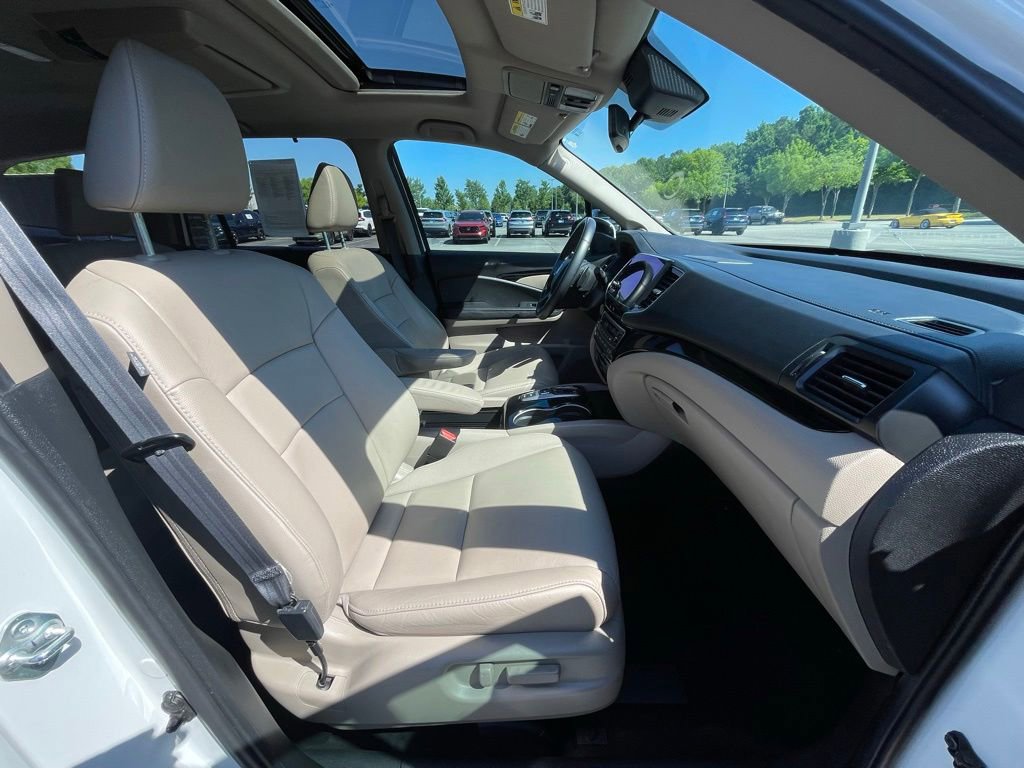 Used 2022 Honda Pilot Touring image 32