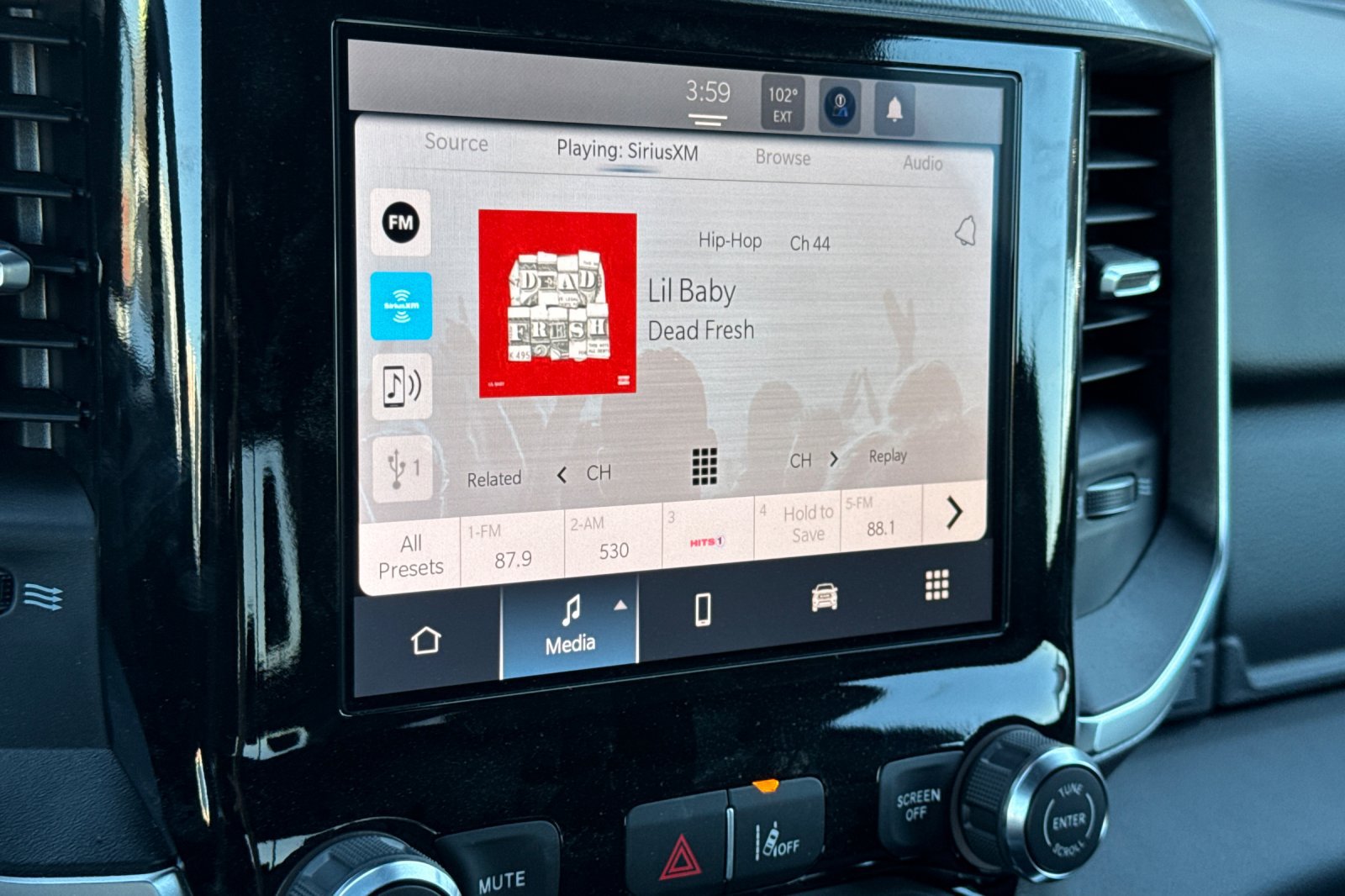 New 2027 RAM 1500 4x4 Crew Cab image 16