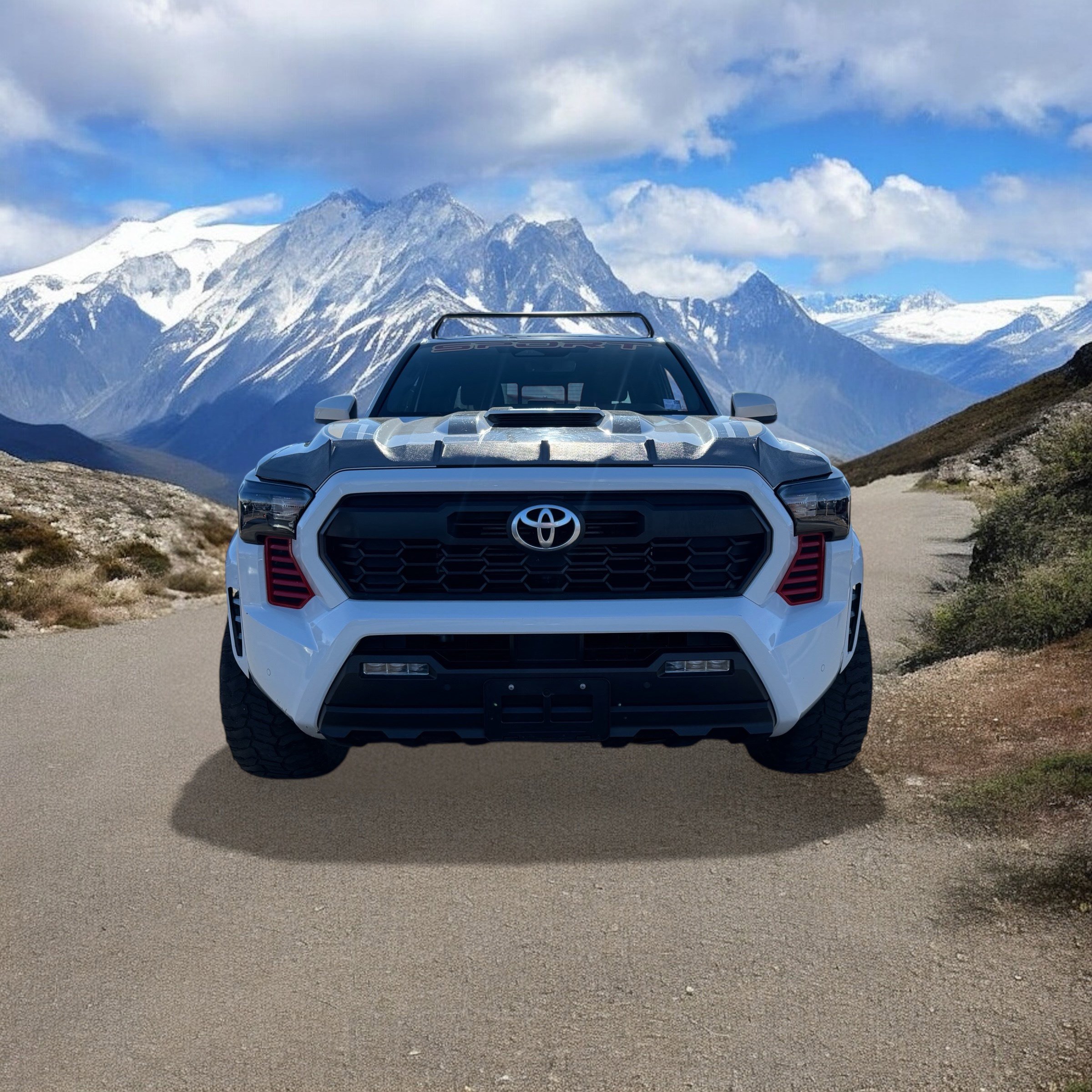 Used 2024 Toyota Tacoma TRD Sport w/ TRD Sport Upgrade Package image 8