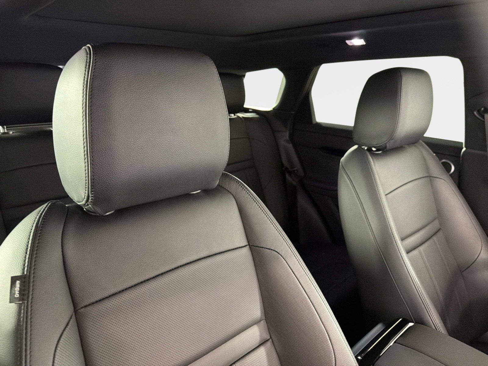 Used 2026 Land Rover Range Rover Evoque S image 23