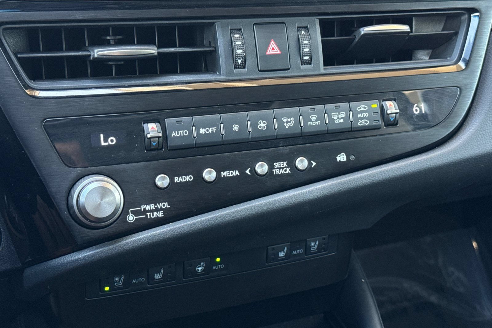 Certified 2024 Lexus ES 350 w/ Premium Package FWD image 23
