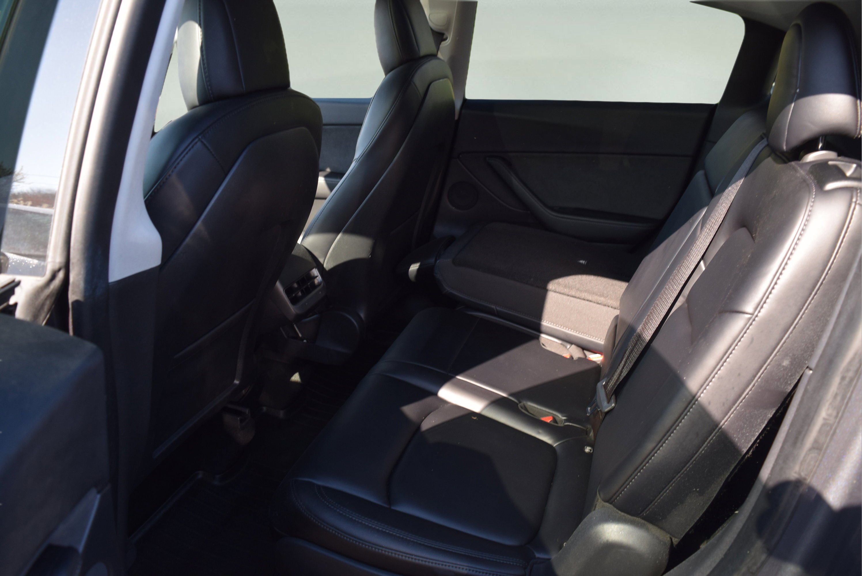 Used 2021 Tesla Model Y Long Range image 8