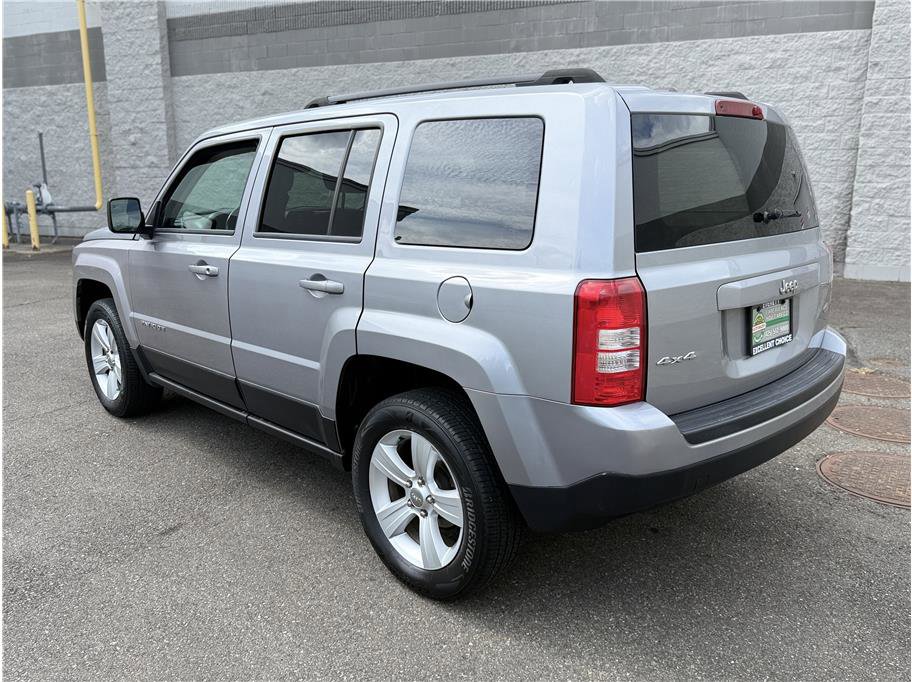 Used 2017 Jeep Patriot Latitude image 3