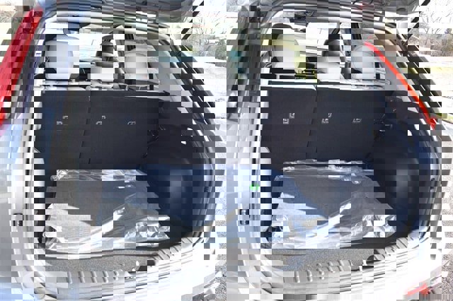 New 2025 Kia Niro EX Touring image 17