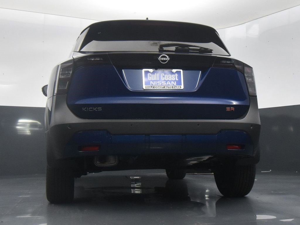 Certified 2025 Nissan Kicks SR image 27