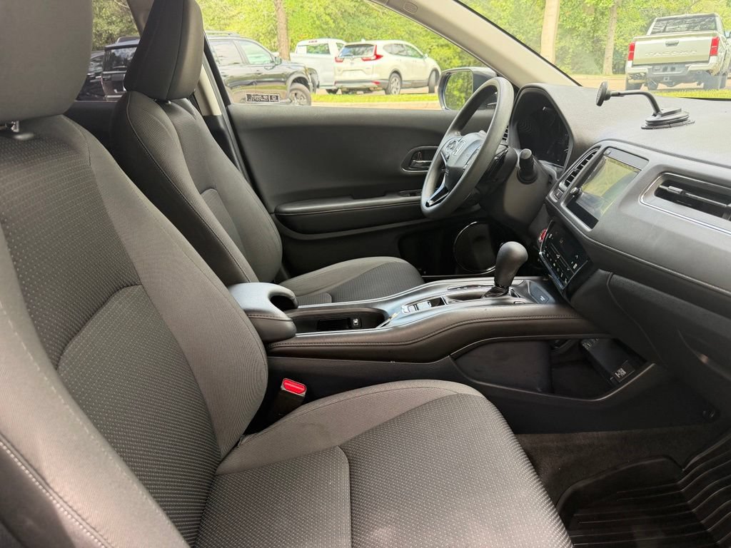 Used 2022 Honda HR-V EX image 9