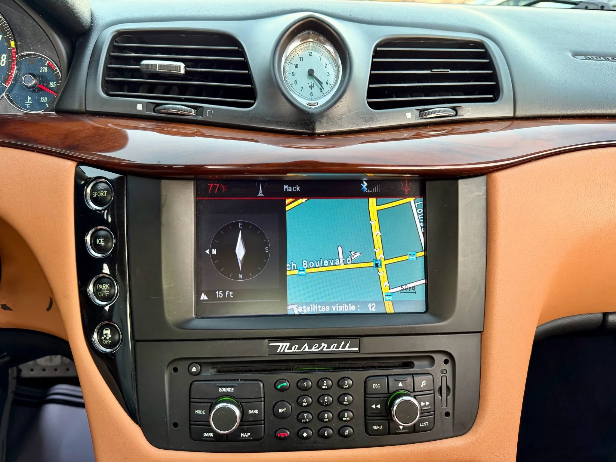 Used 2012 Maserati GranTurismo S image 25