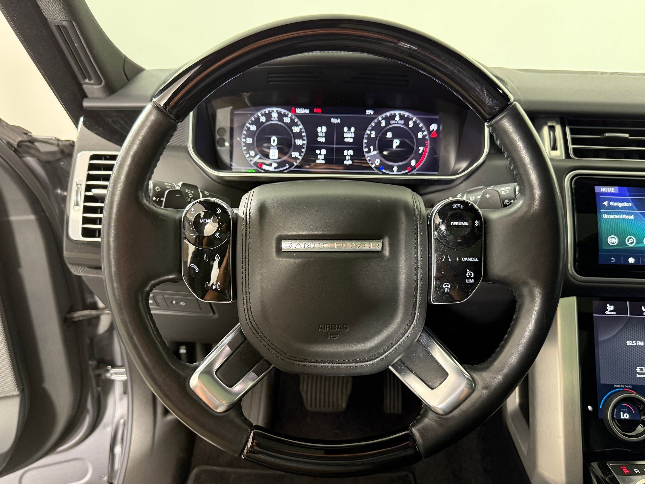 Used 2020 Land Rover Range Rover Long Wheelbase HSE AWD/4WD image 16