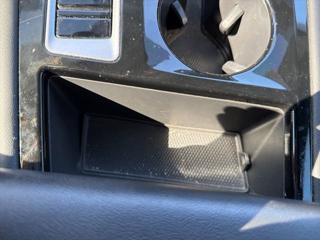 Used 2024 Volkswagen Atlas Cross Sport SE image 35