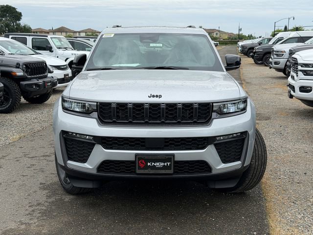 New 2026 Jeep Grand Cherokee Limited image 3