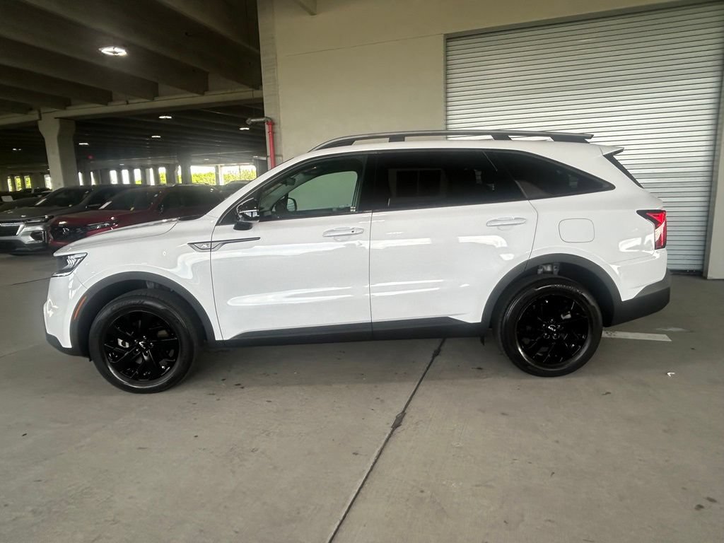 Used 2023 Kia Sorento S AWD/4WD image 2