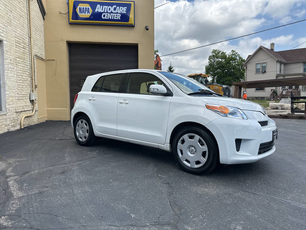 Used 2010 Scion xD FWD image 4