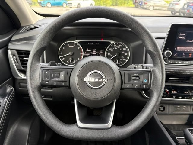 Used 2024 Nissan Rogue SV AWD/4WD image 14