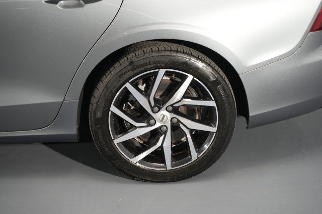 Used 2019 Volvo S60 T6 Momentum AWD/4WD image 45