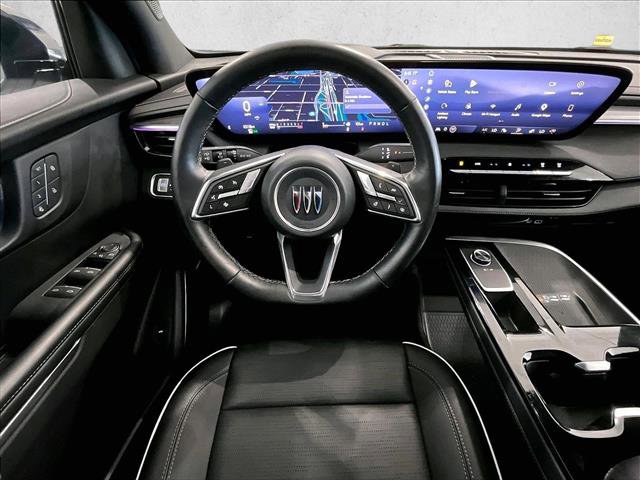 Used 2025 Buick Enclave Sport Touring w/ Power Package FWD image 7