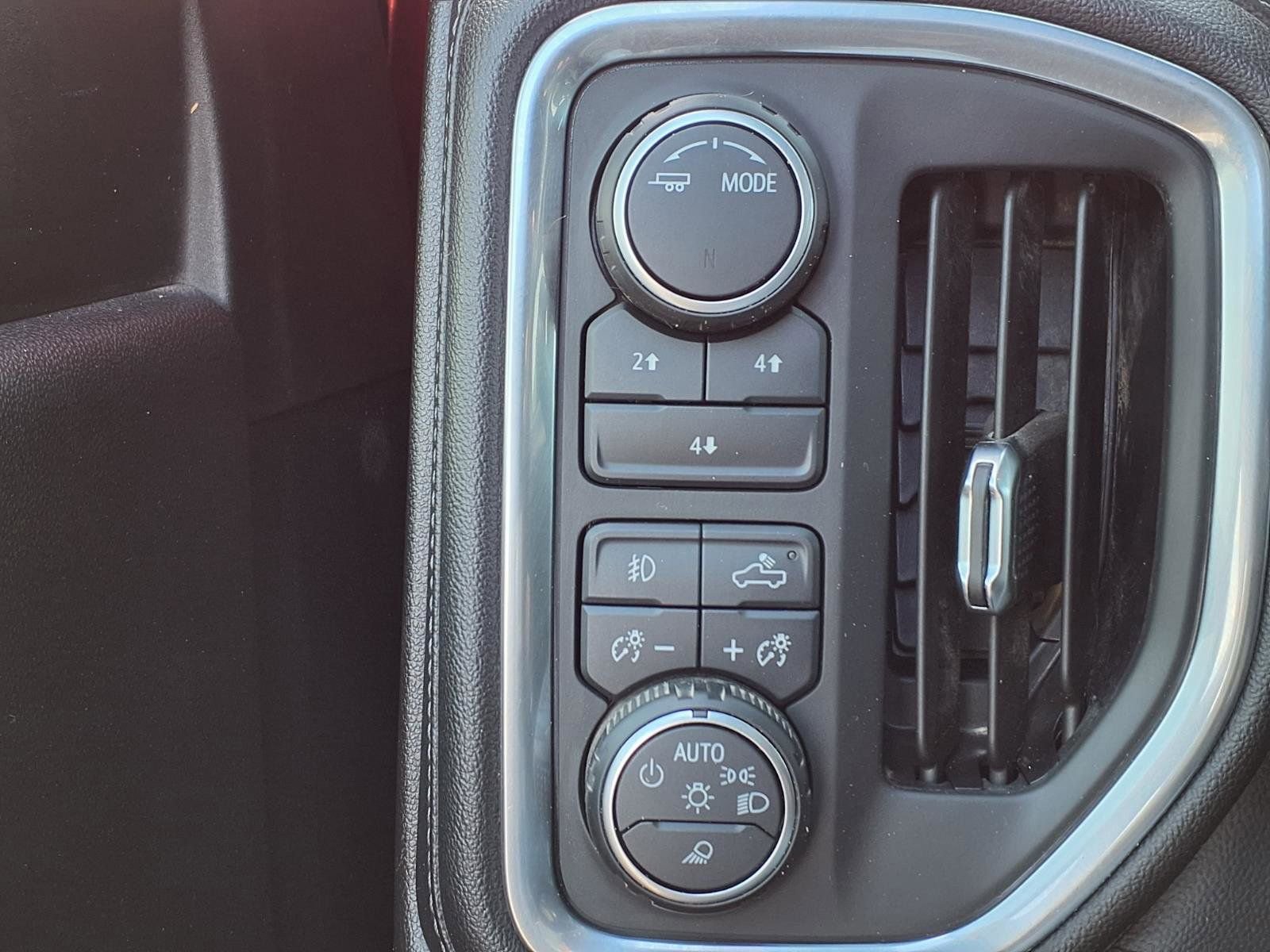 Used 2021 Chevrolet Silverado 3500 LT w/ Texas Edition AWD/4WD image 23