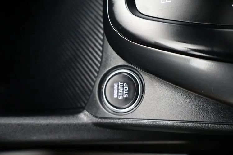 Used 2025 Kia K4 FWD image 28