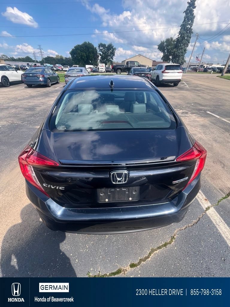 Used 2016 Honda Civic Touring image 3