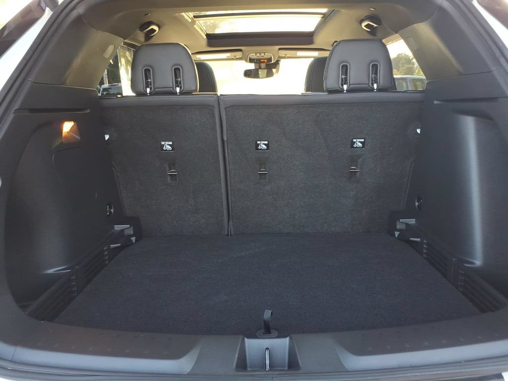 Used 2023 Chevrolet TrailBlazer ACTIV w/ Sun and Liftgate Package AWD/4WD image 13
