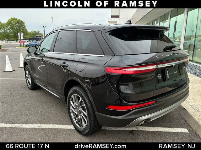 Used 2022 Lincoln Corsair AWD w/ Equipment Group 101A image 3