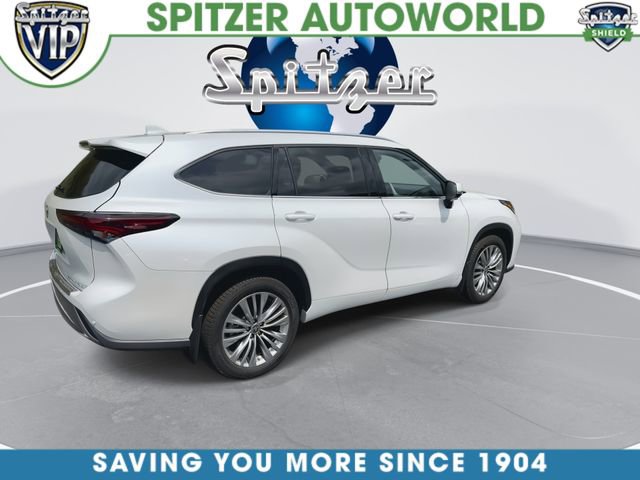 Used 2024 Toyota Highlander Platinum AWD/4WD image 9