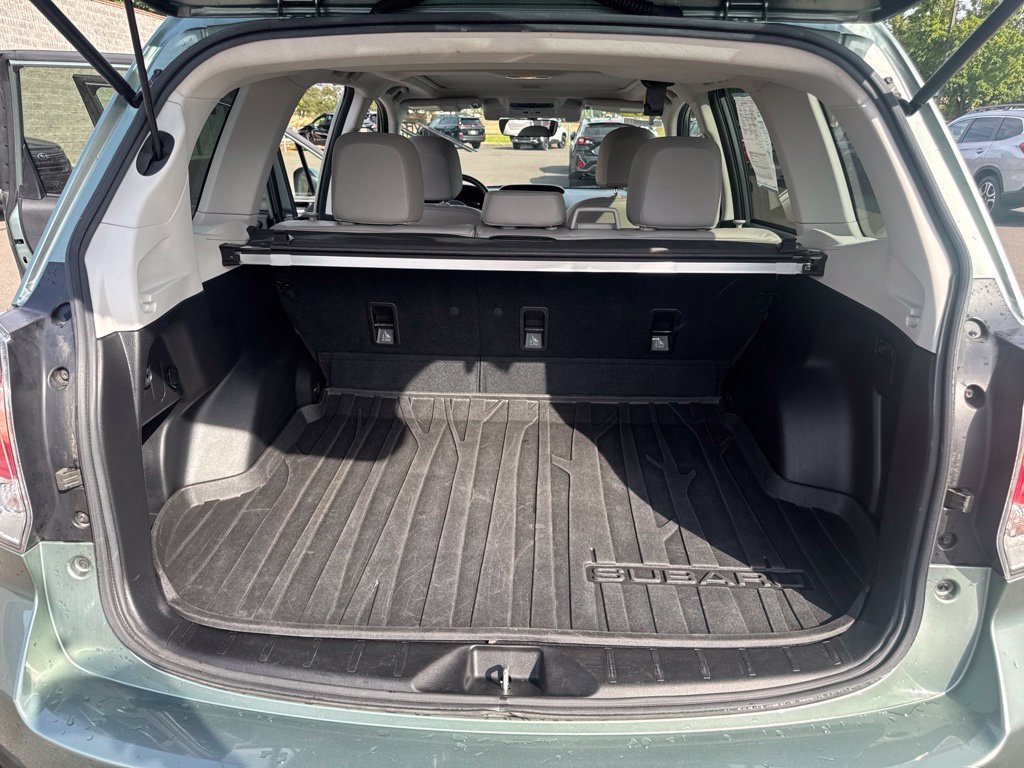 Used 2018 Subaru Forester 2.5i Limited AWD/4WD image 12
