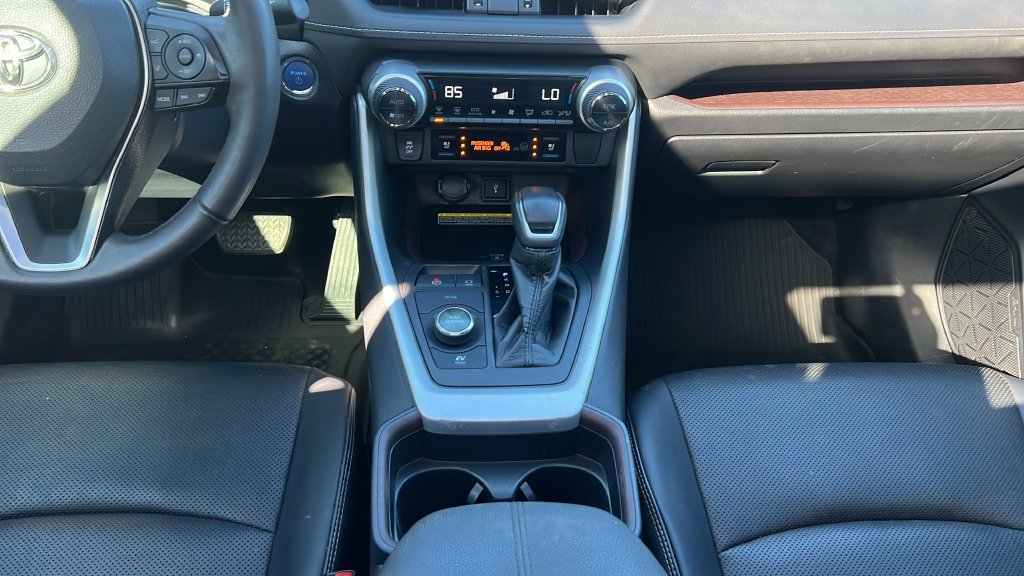 Used 2021 Toyota RAV4 Limited AWD/4WD image 15