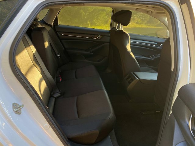 Used 2019 Honda Accord EX image 31