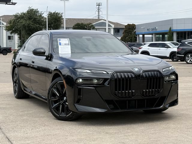 Used 2023 BMW 760i xDrive AWD/4WD video 3