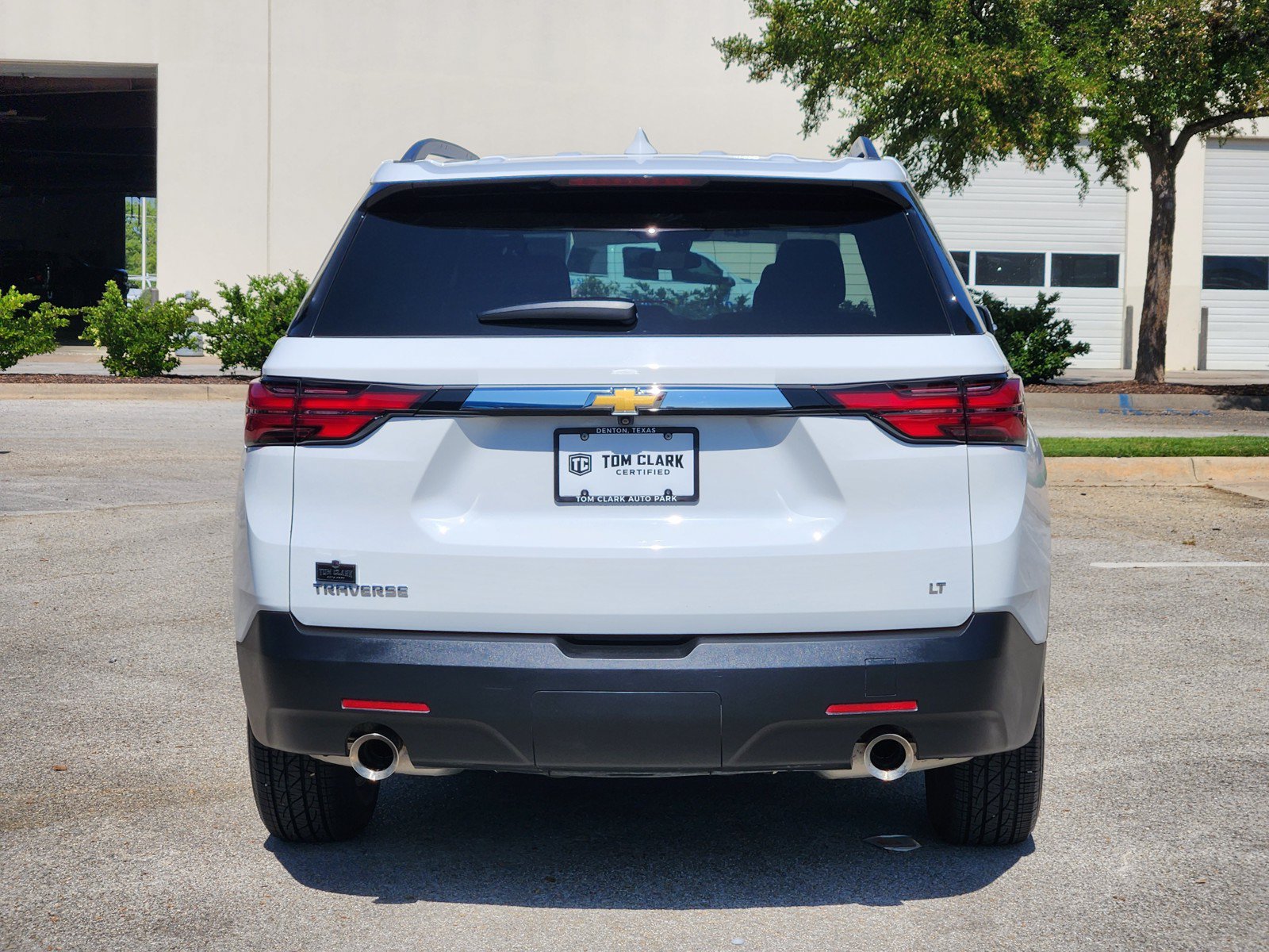 Used 2023 Chevrolet Traverse LT FWD image 32