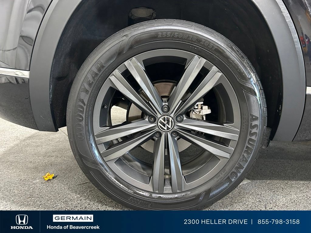 Used 2022 Volkswagen Atlas Cross Sport SEL R-Line AWD/4WD image 10
