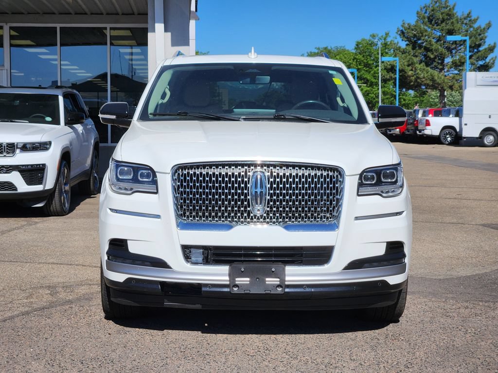 Used 2022 Lincoln Navigator 4WD image 5