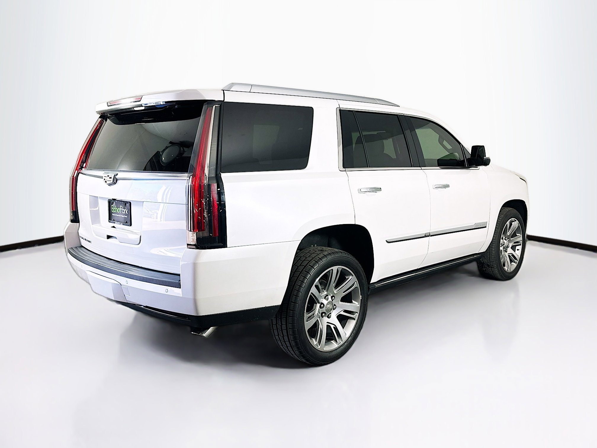 Used 2016 Cadillac Escalade Premium image 9