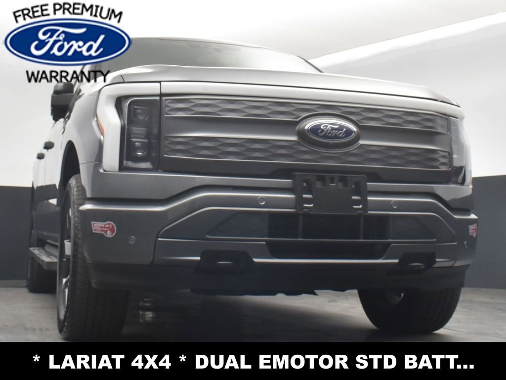 Used 2023 Ford F150 Lightning Lariat w/ Max Trailer Tow Package image 23