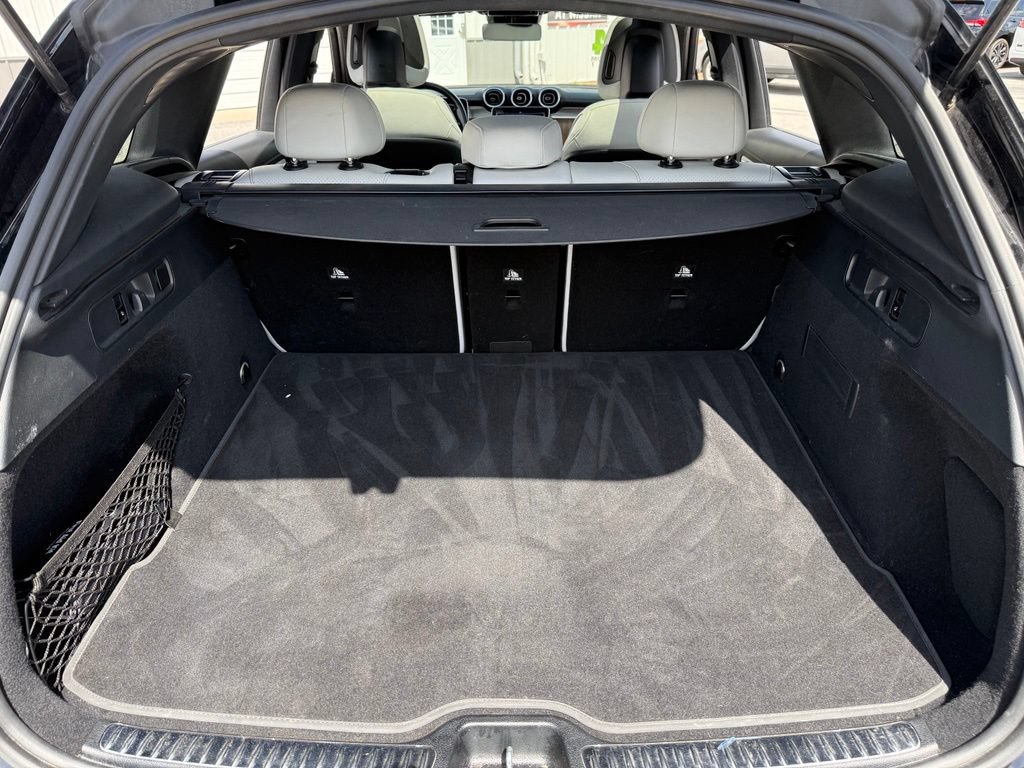 Used 2024 Mercedes-Benz GLC 300 4MATIC image 26