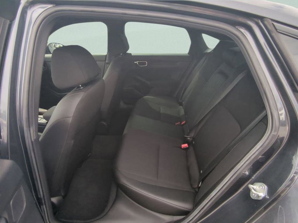 Used 2025 Honda Civic Sport image 11