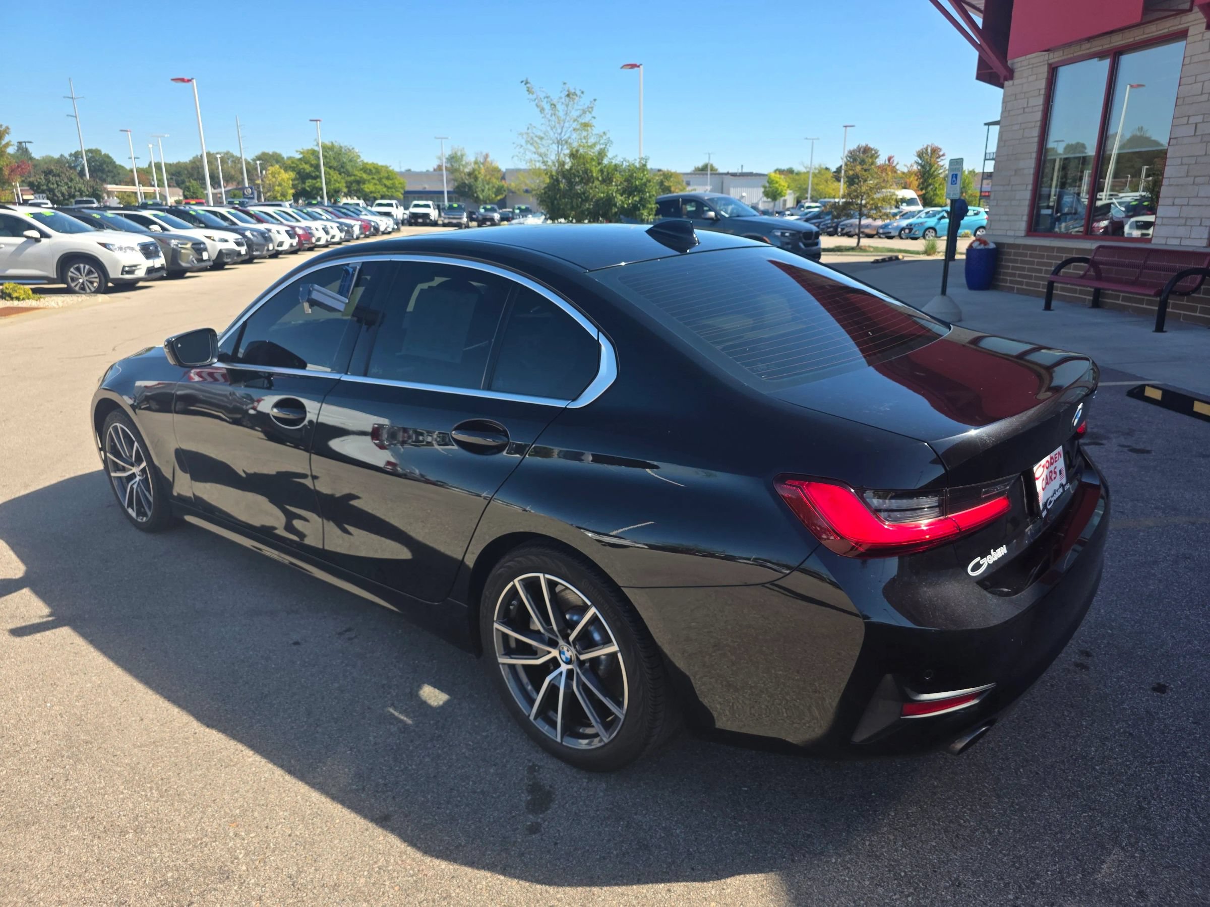 Used 2021 BMW 330i Sedan w/ Convenience Package RWD image 5