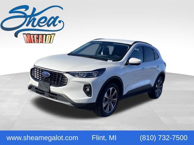 Used 2024 Ford Escape Platinum AWD/4WD image 1