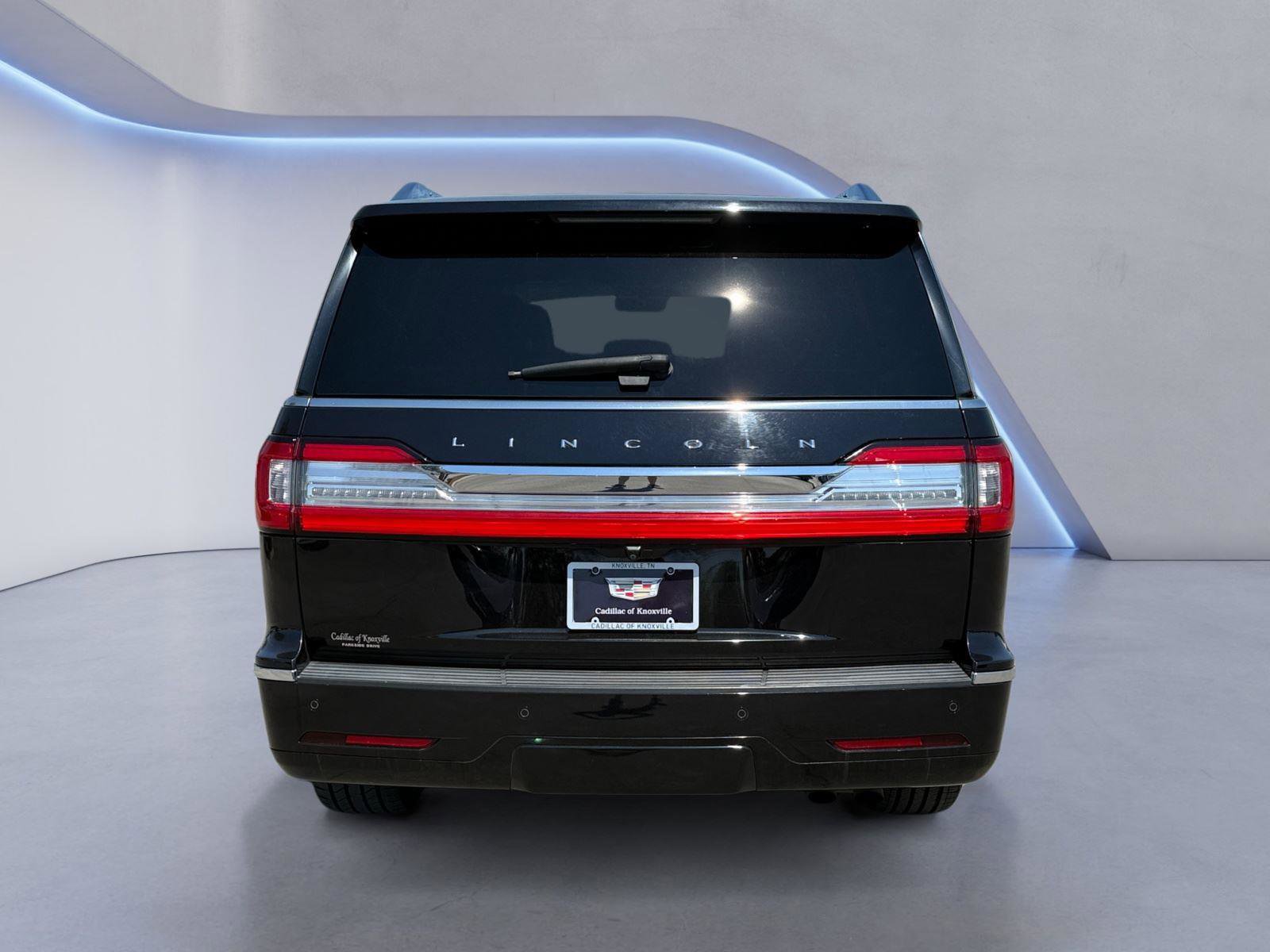 Used 2021 Lincoln Navigator Reserve w/ Luxury Package AWD/4WD image 5