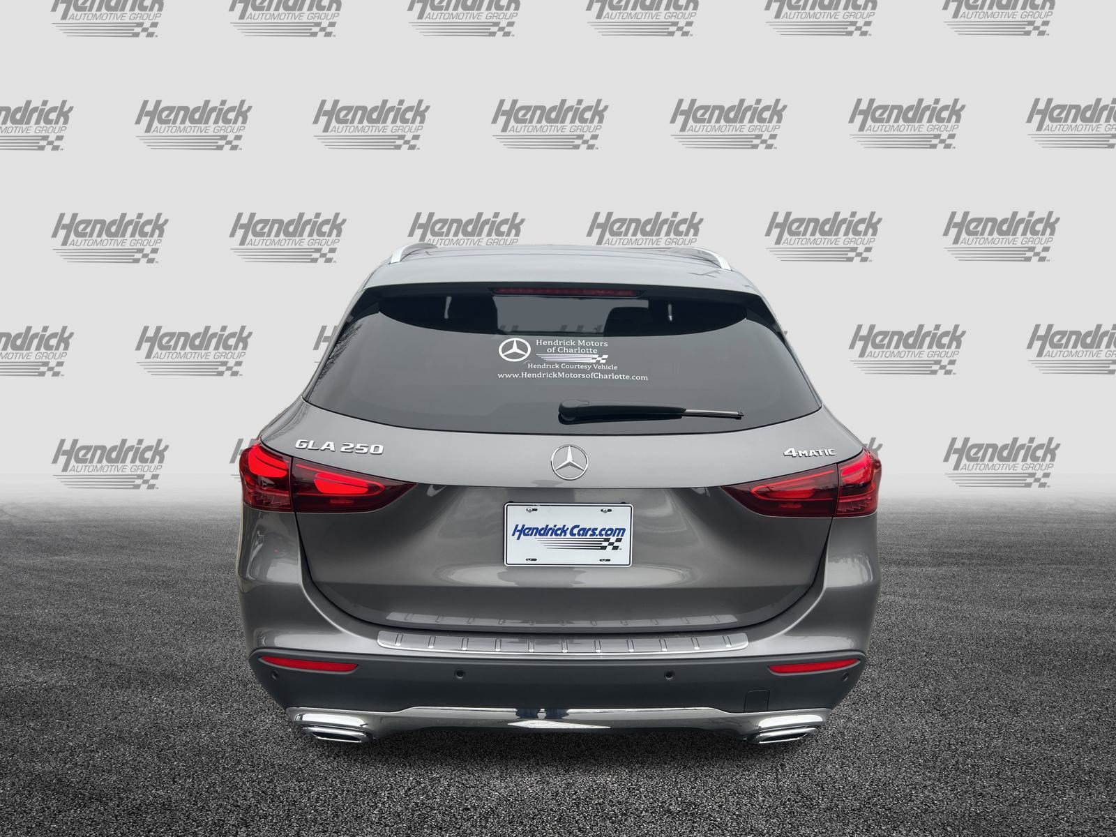 Used 2025 Mercedes-Benz GLA 250 4MATIC image 9